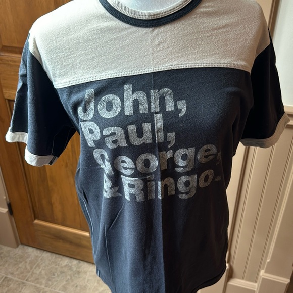 Limited Edition Trunk Ltd Beatles Unisex Colorblock T-Shirt - M - Picture 1 of 7